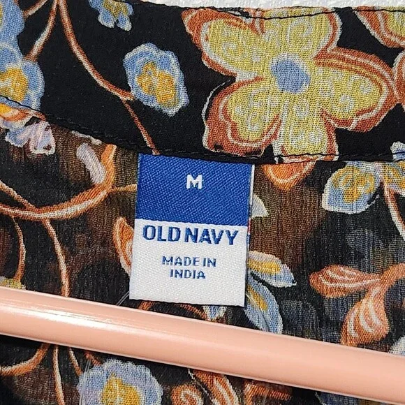 Old Navy long sleeve Top Size Medium Floral Print Lightweight - Picture 8 of 11